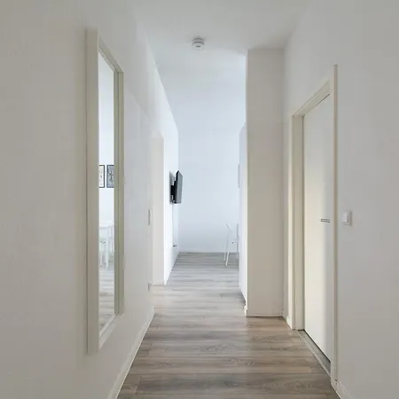 T&k - 1 To 4 - 20min To Tradefair Messe Airport Duesseldorf Lägenhet