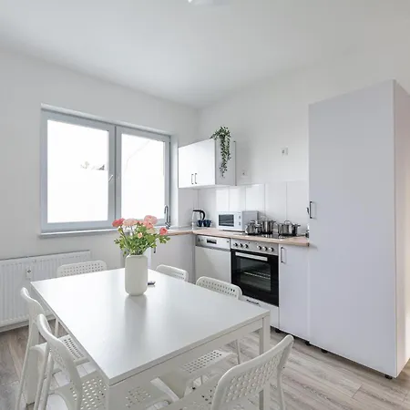 T&k - 1 To 4 - 20min To Tradefair Messe Airport Duesseldorf *