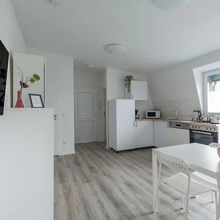 T&k - 1 To 4 - 20min To Tradefair Messe Airport Duesseldorf Duisburg