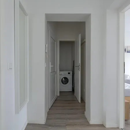 Lejlighed T&k - 1 To 4 - 20min To Tradefair Messe Airport Duesseldorf