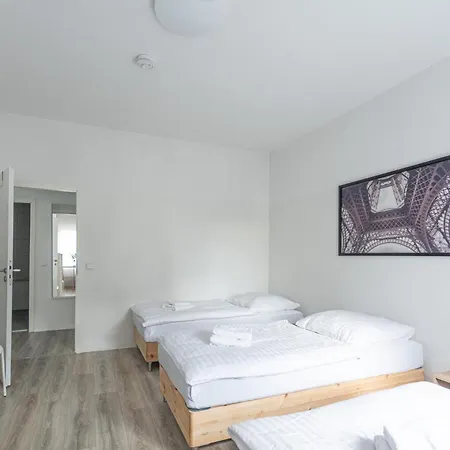 Lägenhet T&k - 1 To 4 - 20min To Tradefair Messe Airport Duesseldorf Duisburg