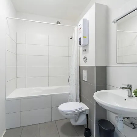 Lejlighed T&k - 1 To 4 - 20min To Tradefair Messe Airport Duesseldorf *