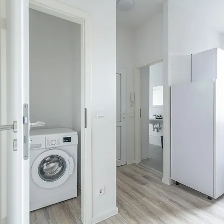 T&k - 1 To 4 - 20min To Tradefair Messe Airport Duesseldorf Lägenhet *