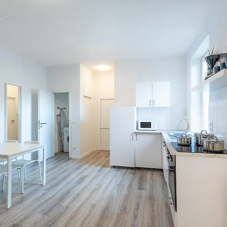 T&k - 1 To 4 - 20min To Tradefair Messe Airport Duesseldorf Lägenhet