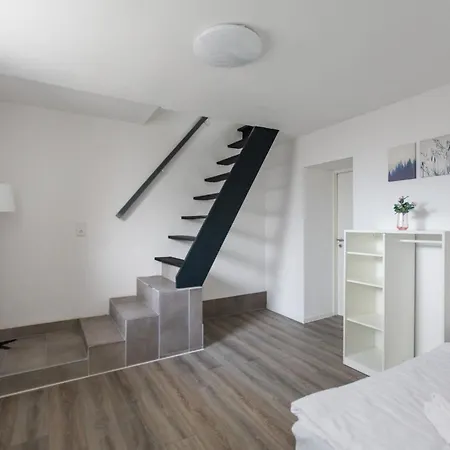 Lägenhet T&k - 1 To 4 - 20min To Tradefair Messe Airport Duesseldorf Duisburg