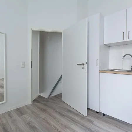 Lägenhet T&k - 1 To 4 - 20min To Tradefair Messe Airport Duesseldorf