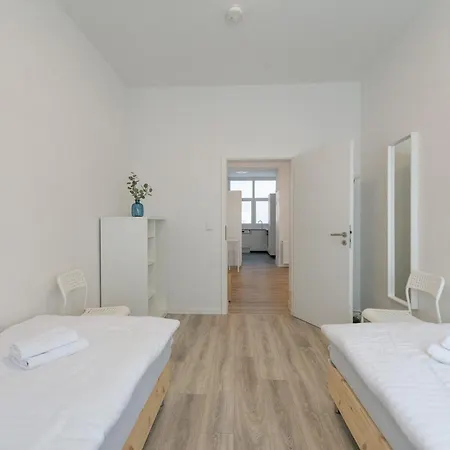 Lägenhet T&k - 1 To 4 - 20min To Tradefair Messe Airport Duesseldorf Duisburg