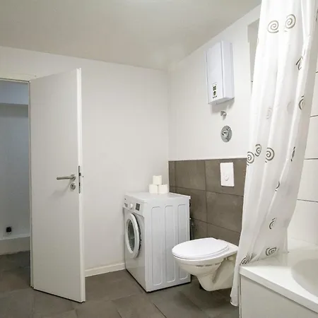 T&k - 1 To 4 - 20min To Tradefair Messe Airport Duesseldorf