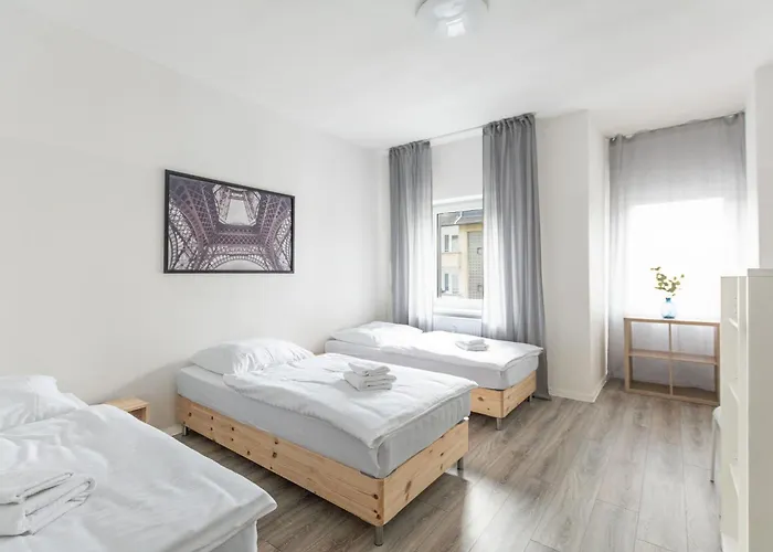 公寓 T&k - 1 To 4 - 20min To Tradefair Messe Airport Duesseldorf 杜伊斯堡