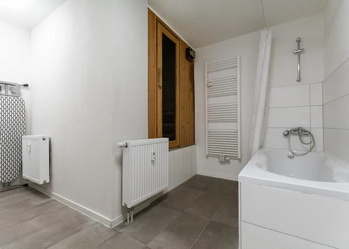 T&k - 1 To 4 - 20min To Tradefair Messe Airport Duesseldorf * 杜伊斯堡